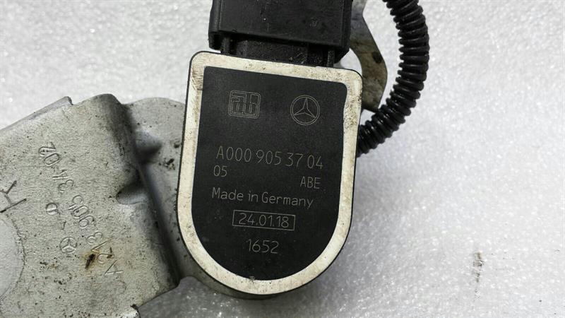Mercedes E Class W238 Headlight Level Sensor A0009053704 Level Sensor