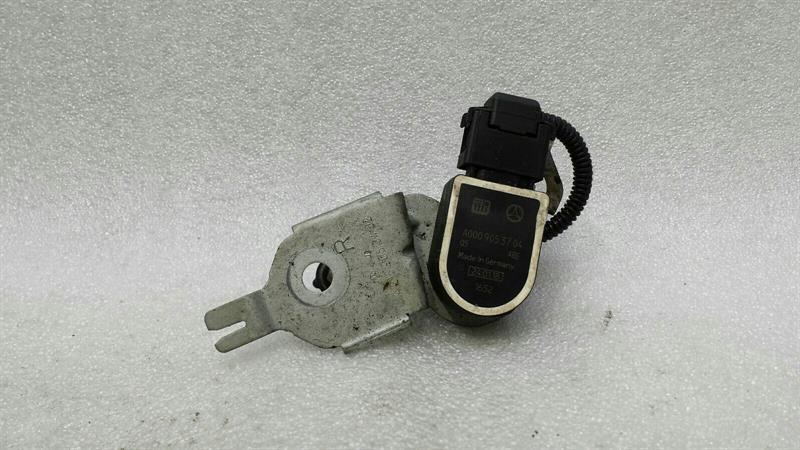 Mercedes E Class W238 Headlight Level Sensor A0009053704 Level Sensor