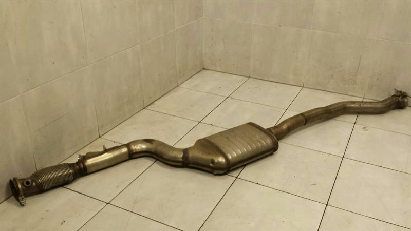 Mercedes E W238 Down Pipe A2384903001 Exhaust System Muffler OM642 DIESEL