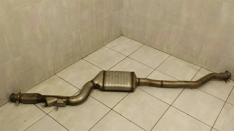 Mercedes E W238 Down Pipe A2384903001 Exhaust System Muffler OM642 DIESEL