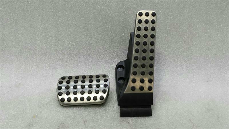 Mercedes E Class W238 W205 Throttle Pedal (Electrical) A2053000104 Throttle Pedal