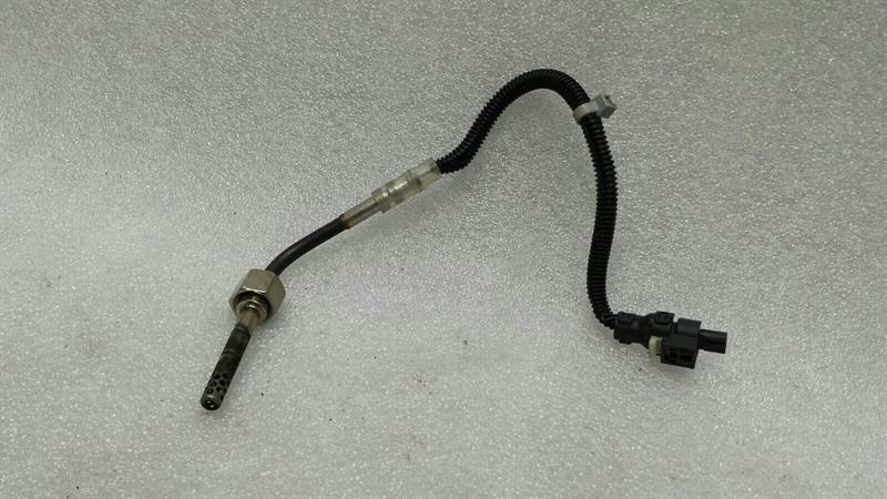 Mercedes E Class W238 W213 Temperature Sensor A0009059106 Flue Gas Temperature Sensor