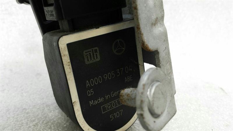 Mercedes E Class W238 Headlight Level Sensor Right A0009053704 Level Sensor