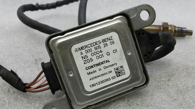 Mercedes E Class W238 NOX Lambda Sensor A0009052809 HO2S