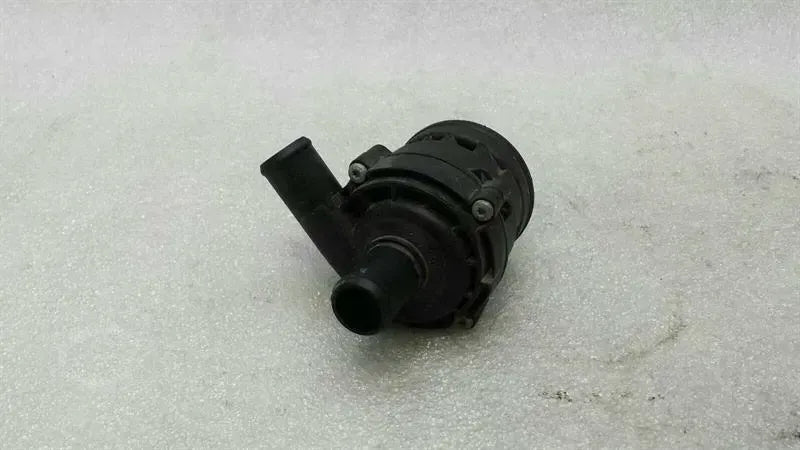 Mercedes E Class W238 Additional Cooling Pump A2118350364 Coolant Pump Pump