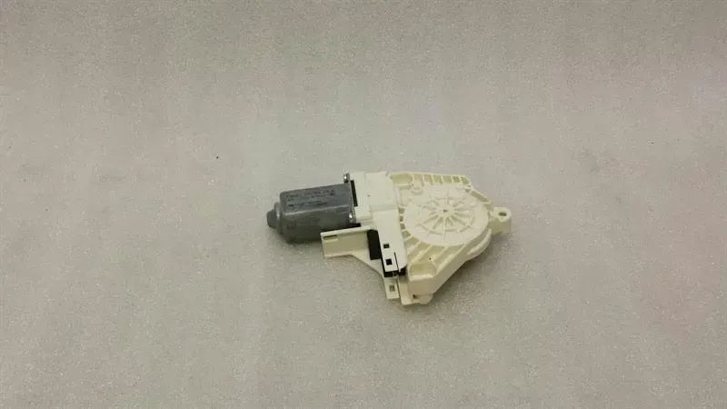 Audi A7 4G door window motor 8K0959801B window regulator motor front left