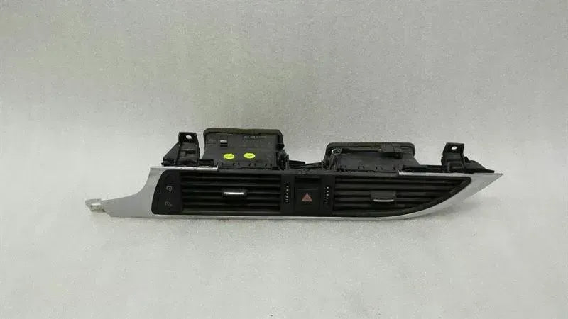 Audi A7 4G RHD Air Vent 4G1820951 Right Handlebar