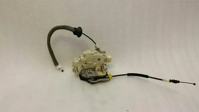 Audi A7 4G rear right door lock 4G0839016A door lock rear right