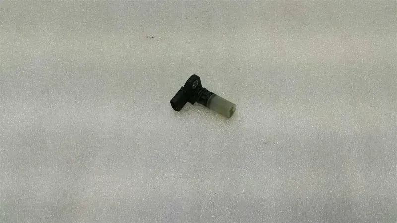 MERCEDES E53 AMG W238 CRANKSHAFT POSITION SENSOR A2569050100 CRANKSHAFT SENSOR