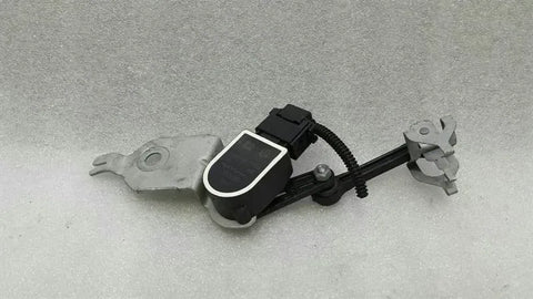 Mercedes E53 AMG W238 Xenon Level Sensor A0009053704 Level Sensor Right