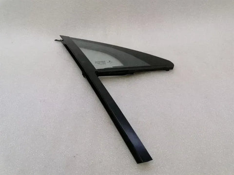 Porsche Macan 95b Right Front 1/4 Glass 95B845114D Door Window 1⁄4 Front Right