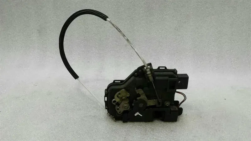Porsche 911 996 RHD left door lock 3B2837015F right hand drive.