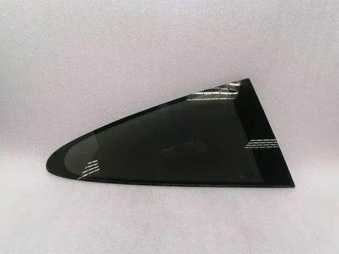Porsche 911 996 right rear 1/4 glass 99654311203 door window 1/4 rear RH