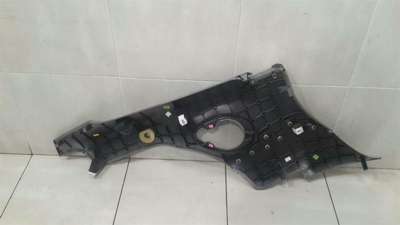Porsche 911 996 Rear Right Quarter Panel 99655507207 Trim Rear RE Leather