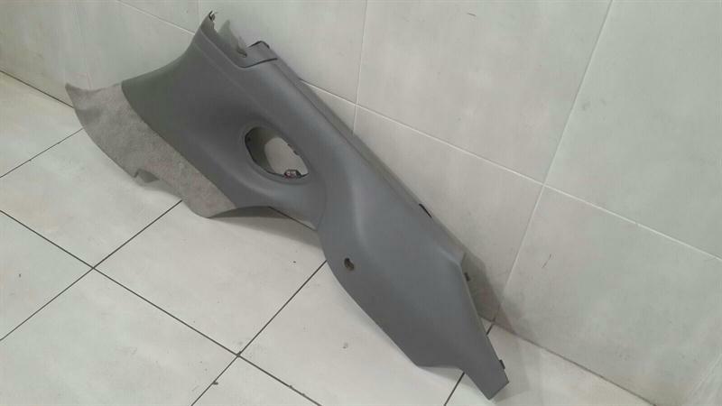 Porsche 911 996 Rear Right Quarter Panel 99655507207 Trim Rear RE Leather