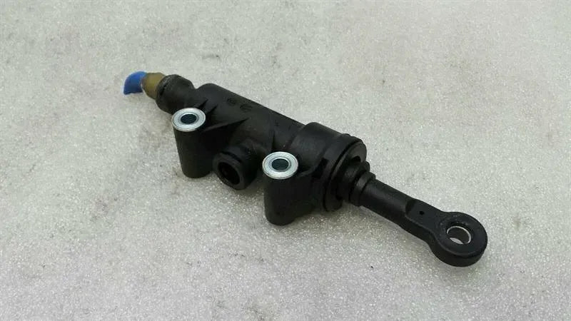 Porsche Cayman 987 clutch cylinder 99742317101 clutch cylinder master cylinder