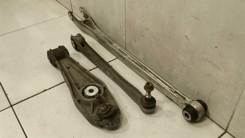 Porsche Cayman 987 right rear wishbone 98733114302 rear right wishbone set