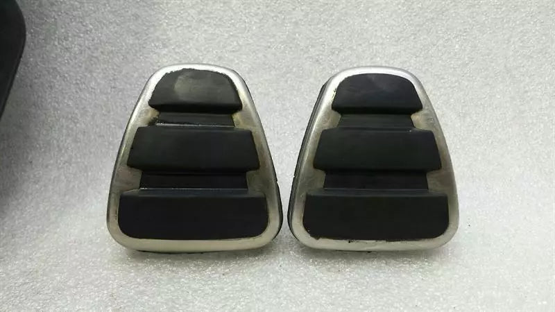 Porsche Cayman 987 accelerator pedal set 99742301902 accelerator pedal set trim.