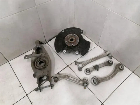 MASERATI QUATTROPORTE VI M156 Left Rear Hub 670035980 Wheel Bearing Housing Rear Li