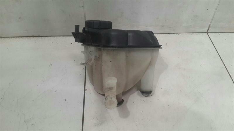 Mercedes ML W166 Expansion Tank A1665000049 Expansion Tank Coolant OM642