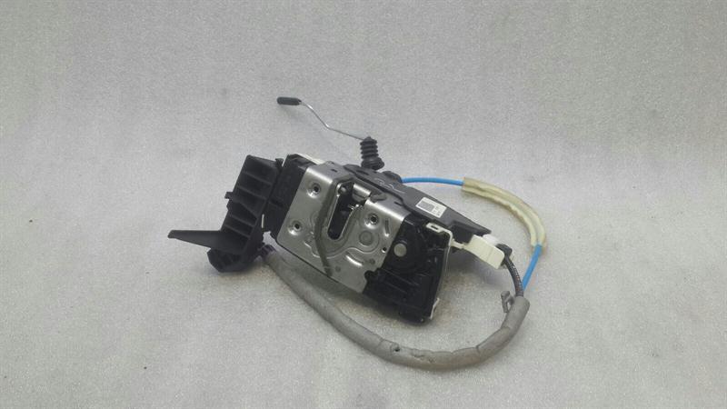 Mercedes W166 rear left door lock A2047303535 door lock rear left HL