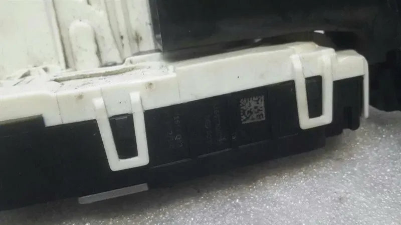 Mercedes W166 front left door lock A1667200735 door lock front left VL RHD