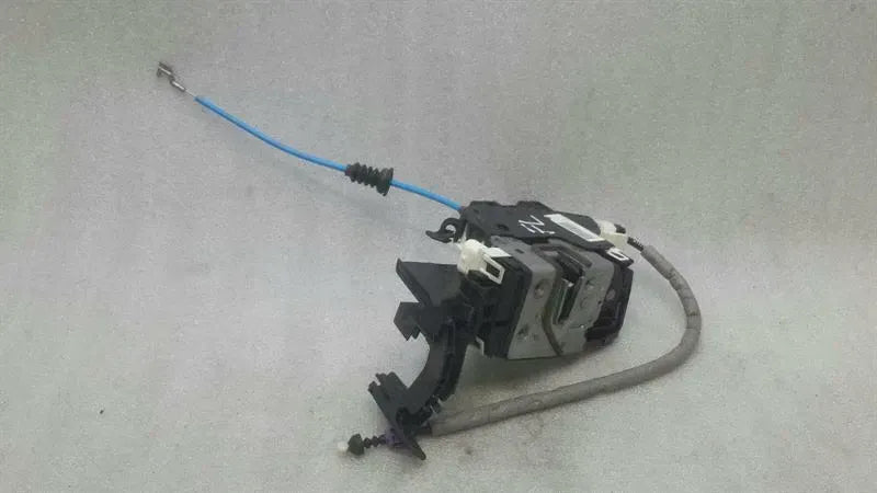 Mercedes W166 front left door lock A1667200735 door lock front left VL RHD