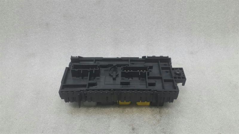 Mercedes ML W166 Fuse Box A1669063801 Fuse Box OM642