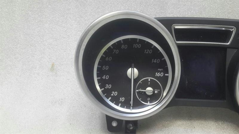 Mercedes ML W166 Instrument Cluster A1669007610 Speedometer MPH OM642