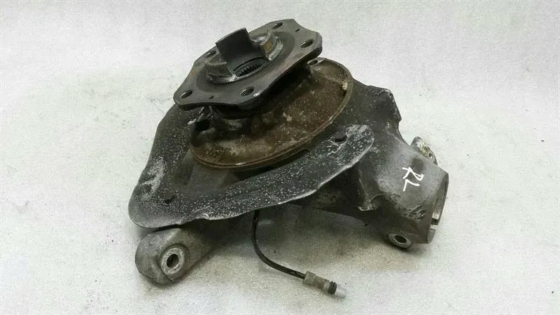 Porsche Cayman 987 Left Rear Hub 98733165706 Wheel Bearing Housing Rear Left
