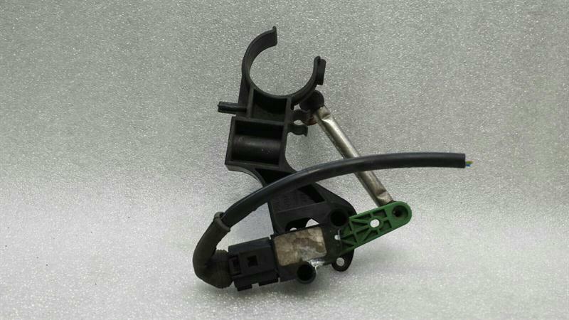 Porsche 911 991 FRH Leveling Sensor 99163138100 Level Sensor Front Right