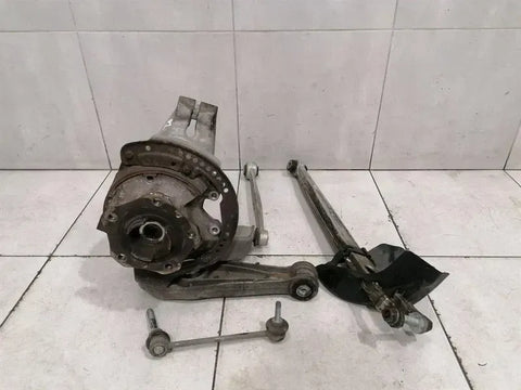 Porsche Boxster 981 left rear hub 98133115707 wheel bearing housing rear left
