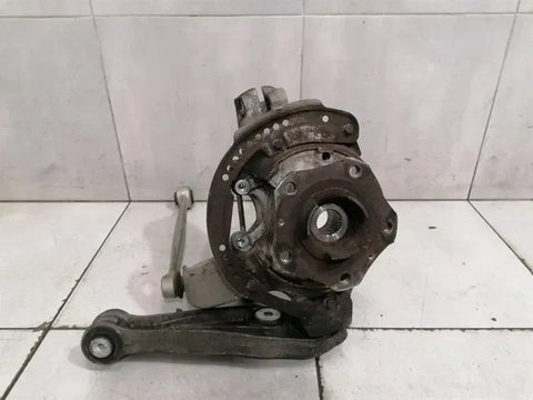 Porsche Boxster 981 right rear hub 98133115807 wheel bearing housing rear right
