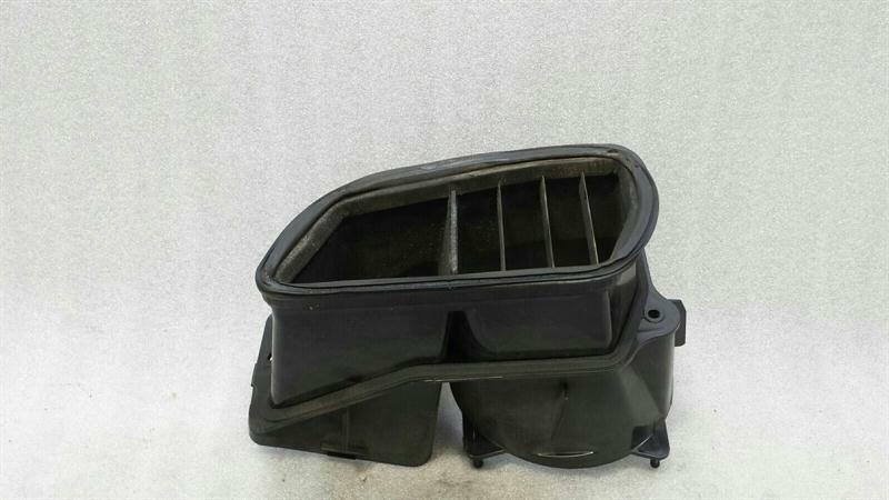 Porsche Boxster 981 Left Grille 98150465703 Left Air Duct