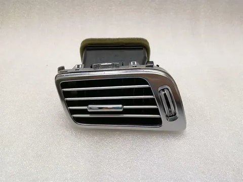 Mercedes CLS W218 left air vent A2188300154 ventilation nozzle ventilation grille left