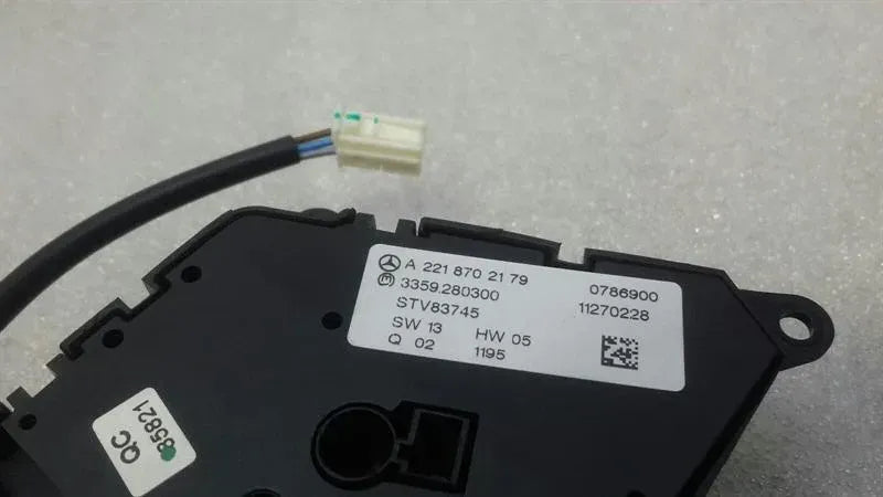 Mercedes S-Class W221 right seat switch A2218702179 seat switch right