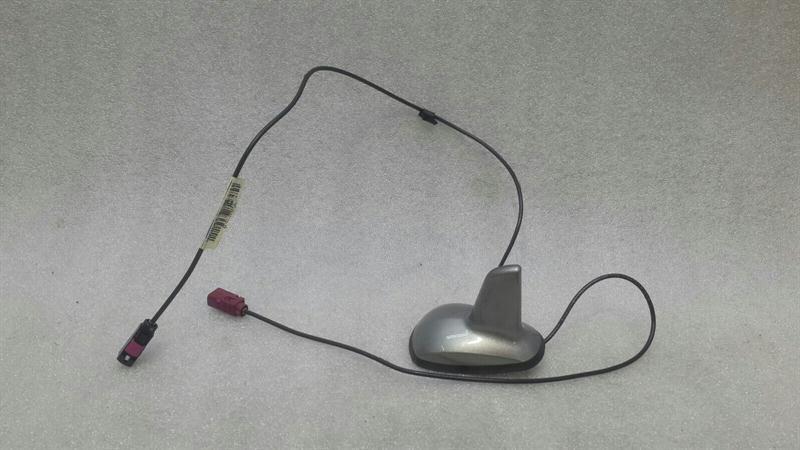 Mercedes S-Class W221 Roof Antenna A2218205675 Antenna Roof GPS