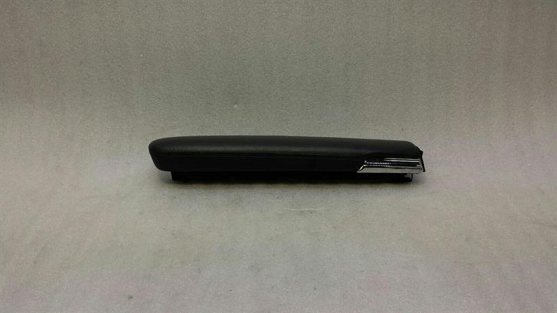 Mercedes S-Class W221 Left Door Armrest A2217201395 Front Left Armrest