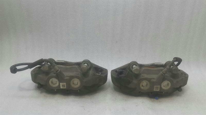 Mercedes E Class W238 Front Brake Kit A0004212312 Front Brake Set