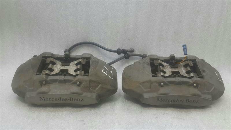 Mercedes E Class W238 Front Brake Kit A0004212312 Front Brake Set