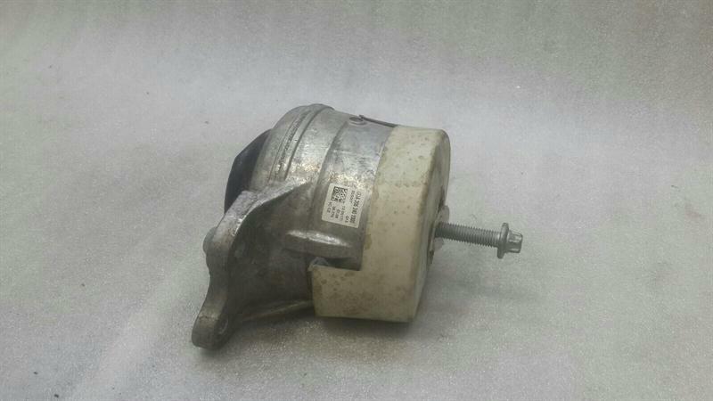 Mercedes E Class W238 Left Engine Mount A2052401000 Engine Mount Left