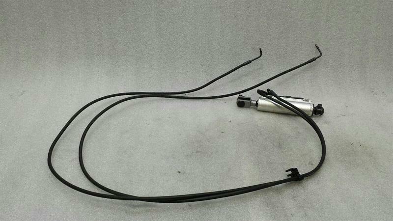 Mercedes E Class W238 Left Hydraulic Cylinder A2178002900 Hydraulic Cylinder LI