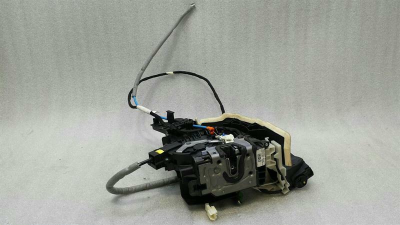 Mercedes E Class W238 RHD Right Door Lock A0997208601 Right Sink