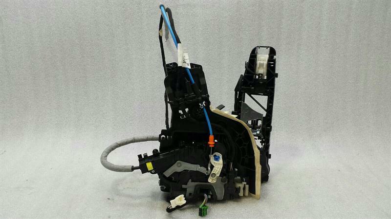 Mercedes E Class W238 RHD Right Door Lock A0997208601 Right Sink