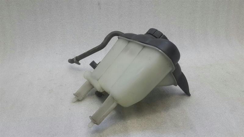Mercedes SLK R171 Expansion Tank A1715000049 Expansion Tank Coolant M272