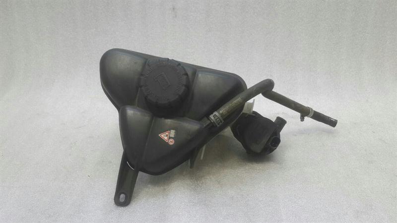 Mercedes SLK R171 Expansion Tank A1715000049 Expansion Tank Coolant M272