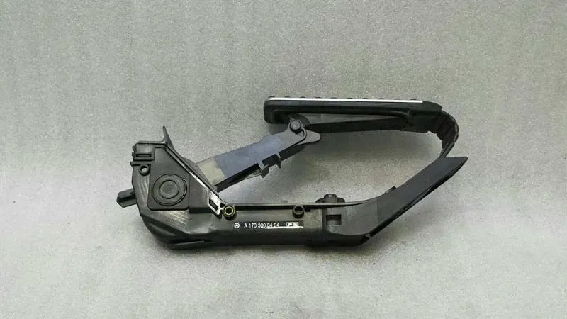 Mercedes SLK R171 Throttle Pedal (Electrical) A1703000404 Throttle Pedal W209 AMG SLK280