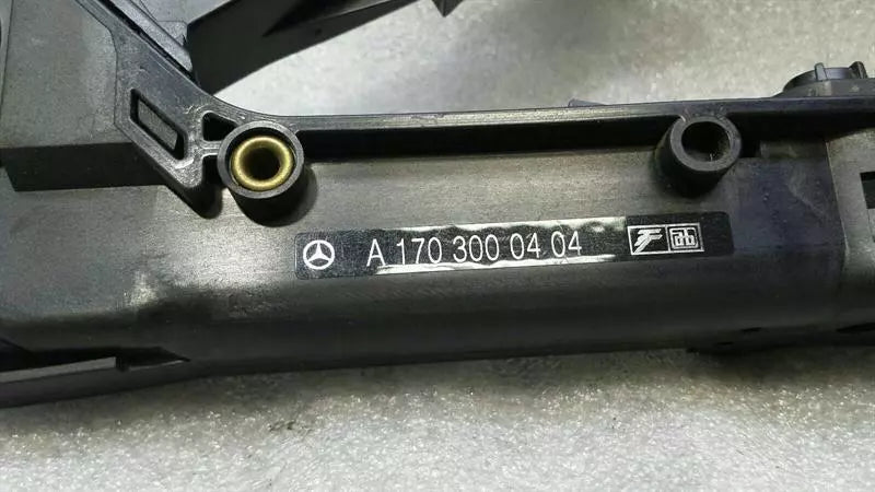 Mercedes SLK R171 Throttle Pedal (Electrical) A1703000404 Throttle Pedal W209 AMG SLK280