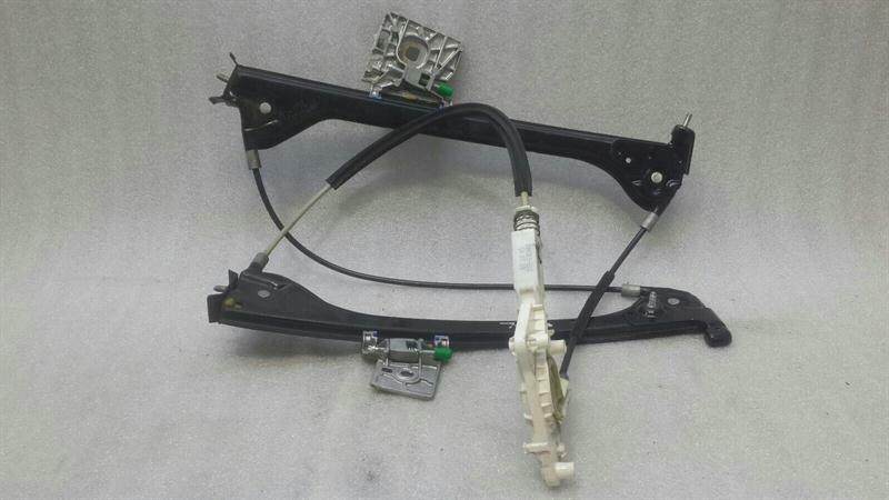Mercedes SLK R171 Left Door Winder A1717200146 Window Regulator Left.