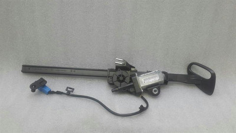 Mercedes E Class W238 Right Seatbelt Feeder A2058600257 Seat Belt Retainer Front Right